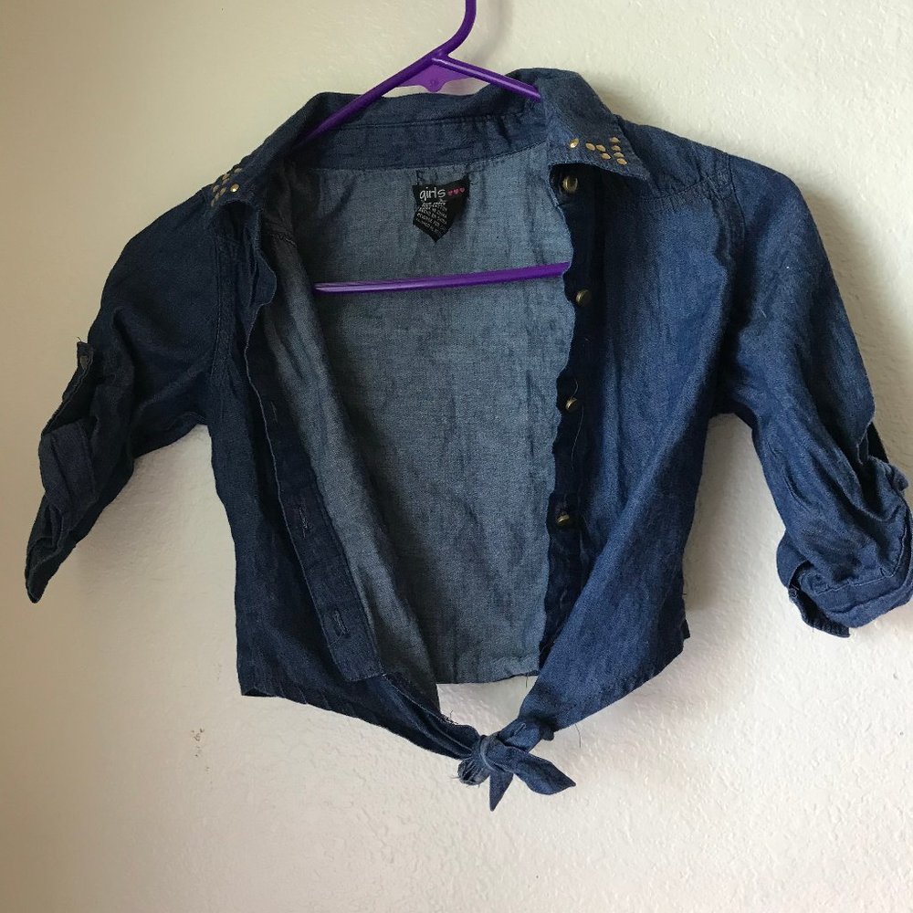 Blue jean shirt with golden buttons and studs